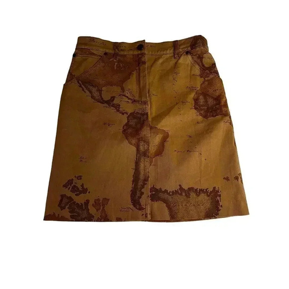 Alviero martini skirt vintage map design 1 classie  collection 
EU 48 - Picture 1 of 7